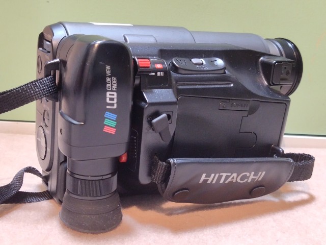 HITACHI VM-H720