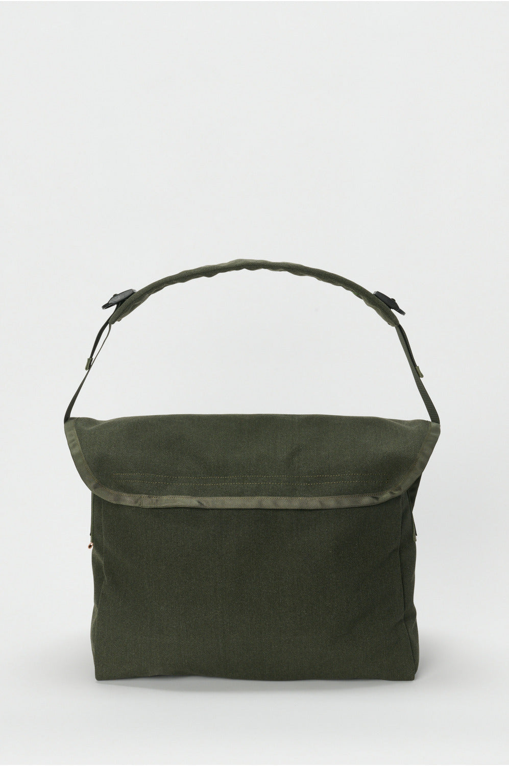 Hender Scheme messenger bag large – unexpected store