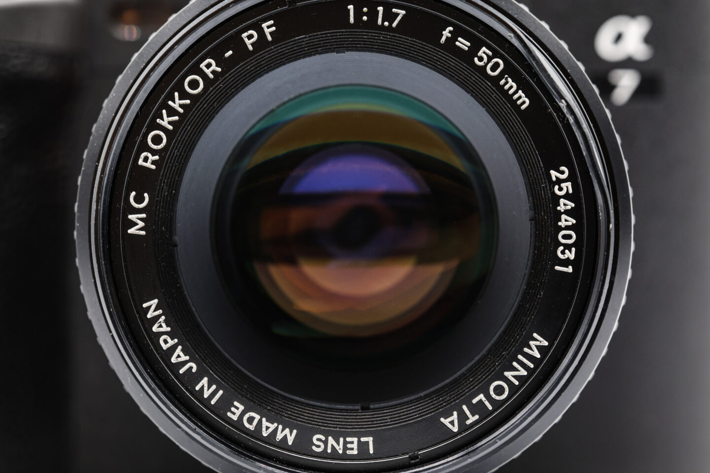 落下によりレンズ先端部（フィルター枠）にゆがみのあるジャンク