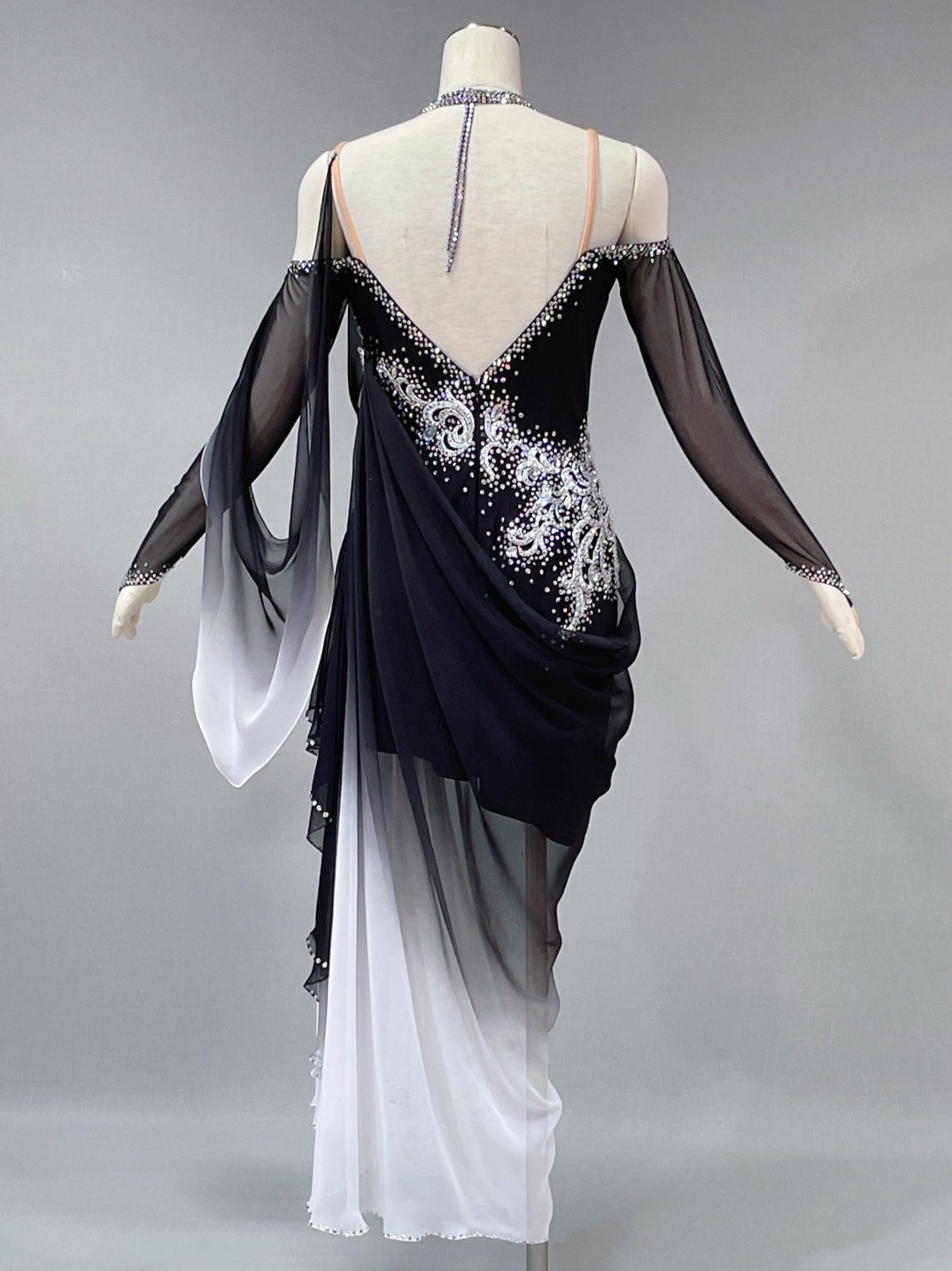 ラテンドレスNo.6097[L] - 社交ダンスのドレス・衣装レンタル専門店