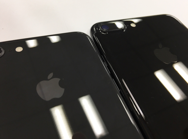 iPhone 8のスペースグレイ、ブラックじゃないか説」を検証する - 週刊