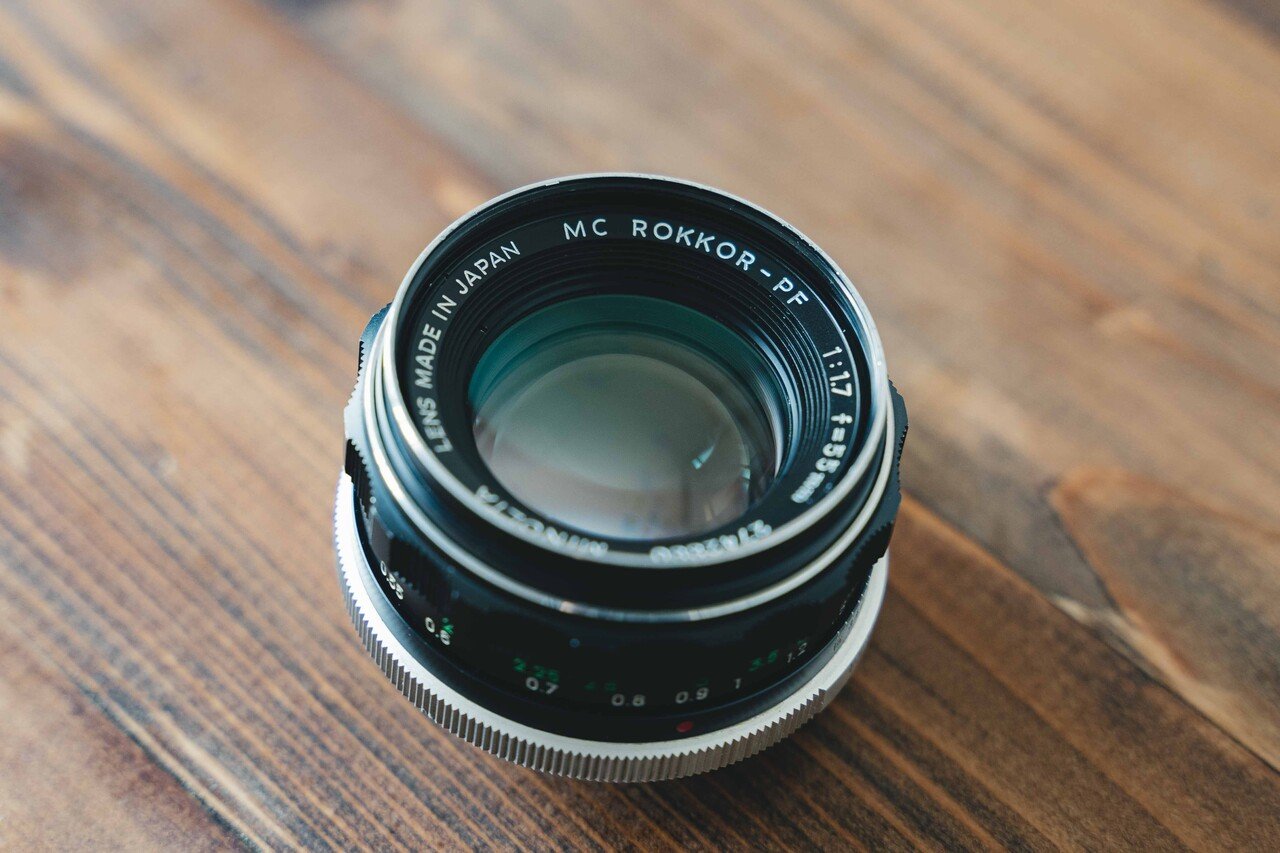 作例あり）MINOLTA MC ROKKOR-PF 55mm F1.7｜Wataru
