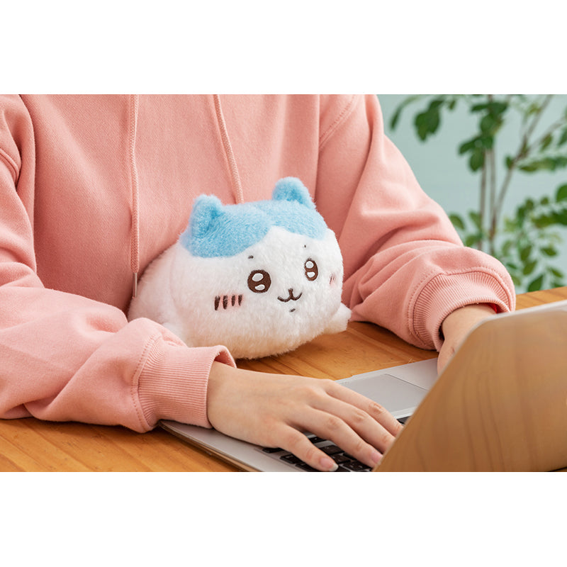 ちいかわ ほわほわぬいぐるみ（ハチワレ） | ちいかわマーケット 公式