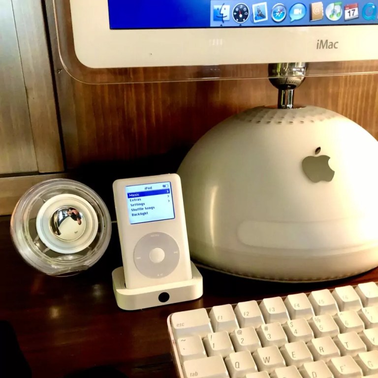 Apple iMac G4 – Retro Viator