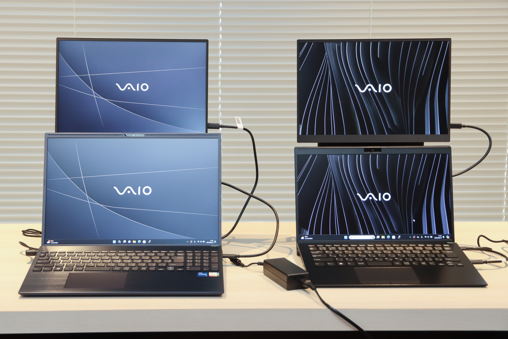 世界最軽量!! VAIOが本気で作ったモバイルディスプレイ「VAIO Vision＋
