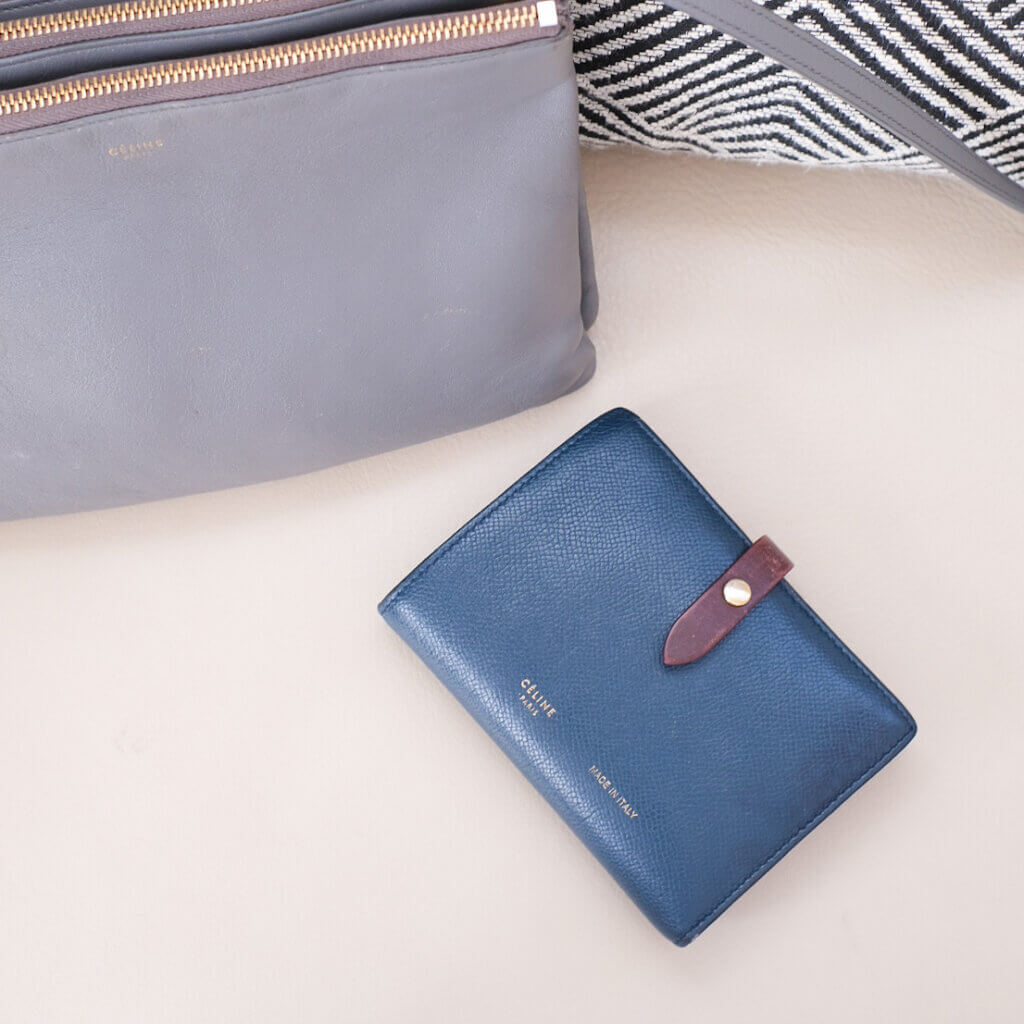 CELINE｜スモールストラップウォレットを愛用中です | LEE