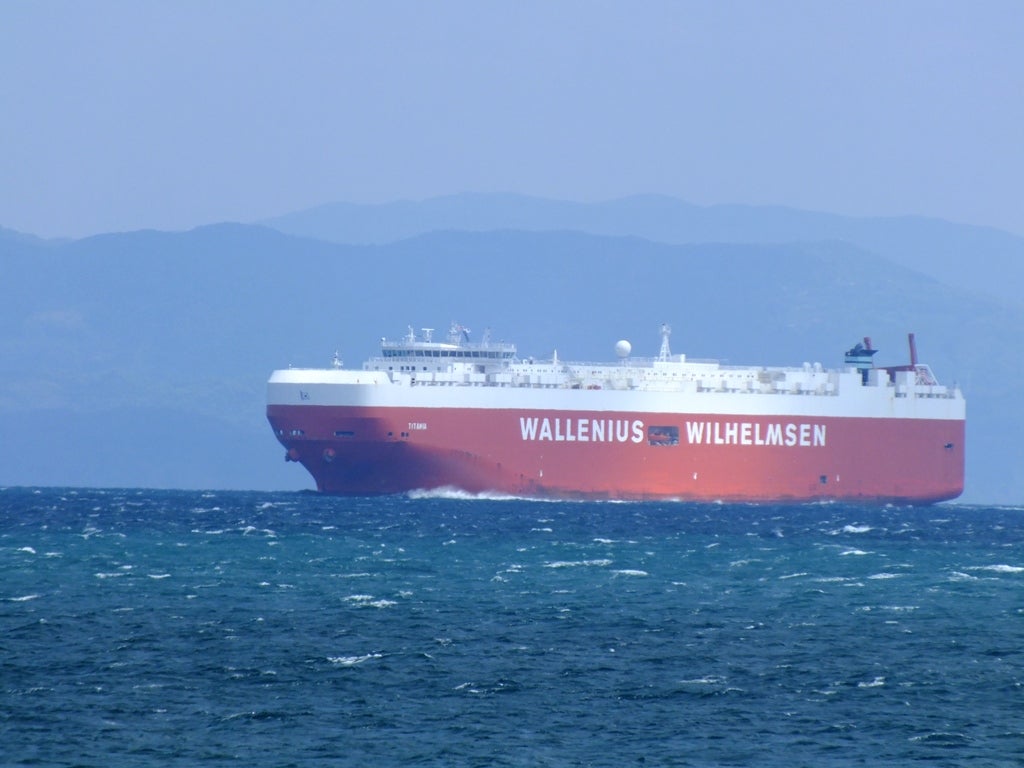 自動車 TITANIA | 大型船雲MARU