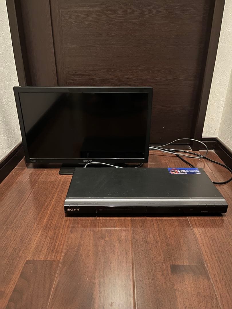 割引中【2022年製】SHARP 19型テレビ ＆ SONY DVDプレーヤー