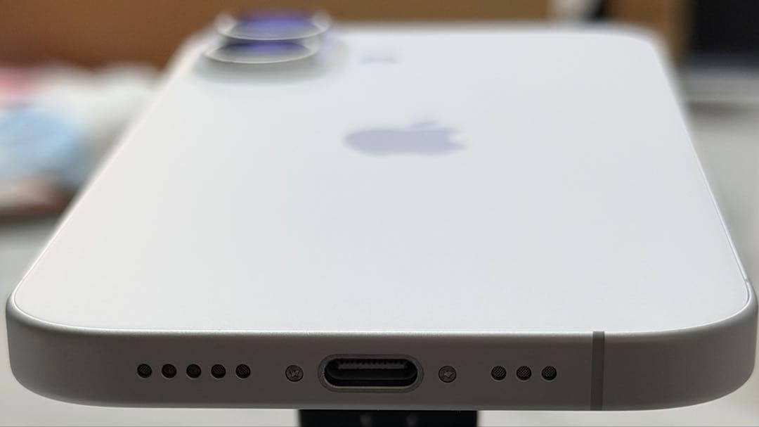 iPhone16 128G ホワイト