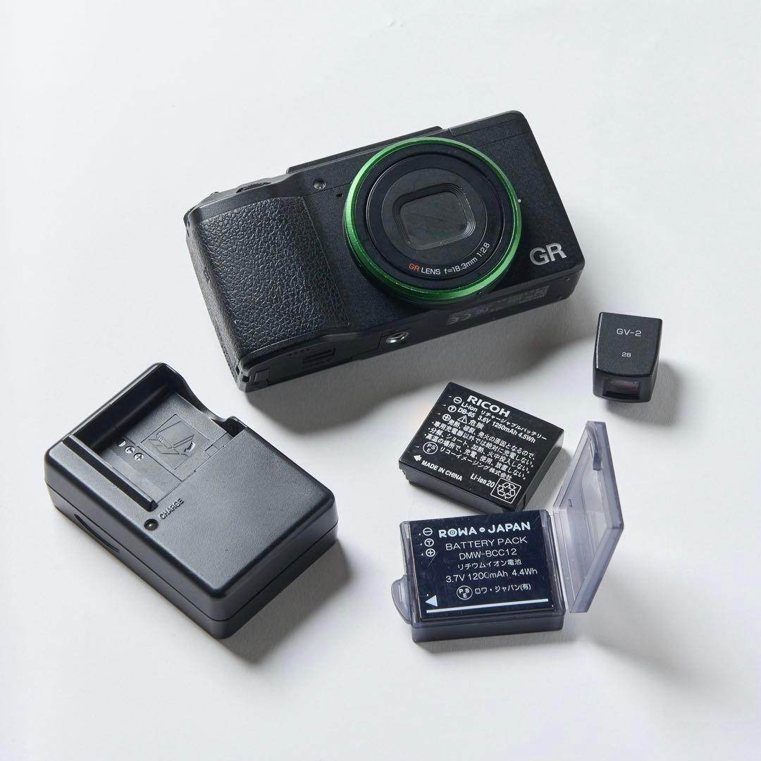 RICOH GR2 GRII gv-2ファインダー付き RICOH GRの後付けファインダー〈GV-2〉が、想像を超えて素晴らしかった