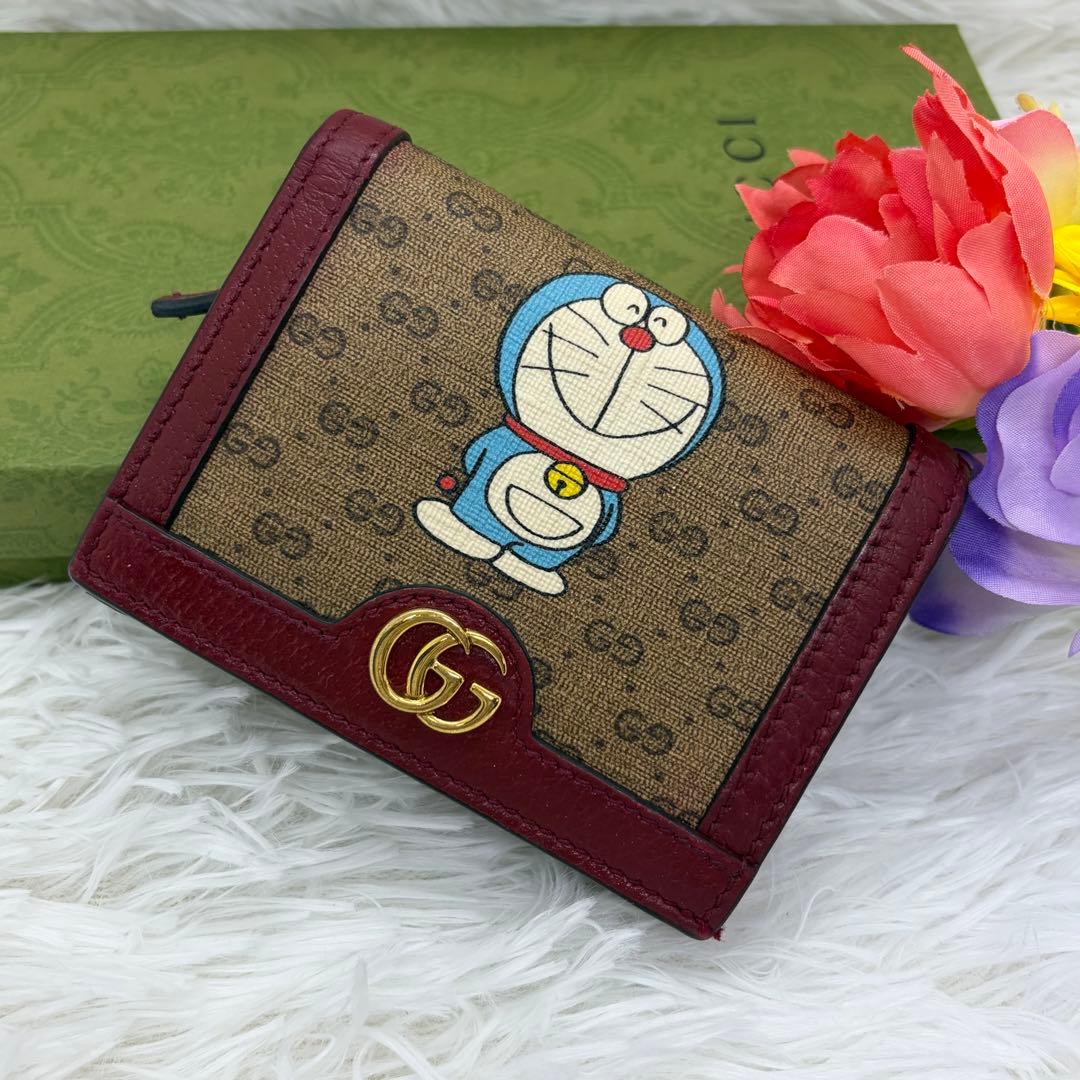 美品✨️グッチ ドラえもん 二つ折り財布 レザー GG レッド コラボ GUCCI - 良品 GUCCI グッチ GG ドラえもん コラボ コンパクト 財布
