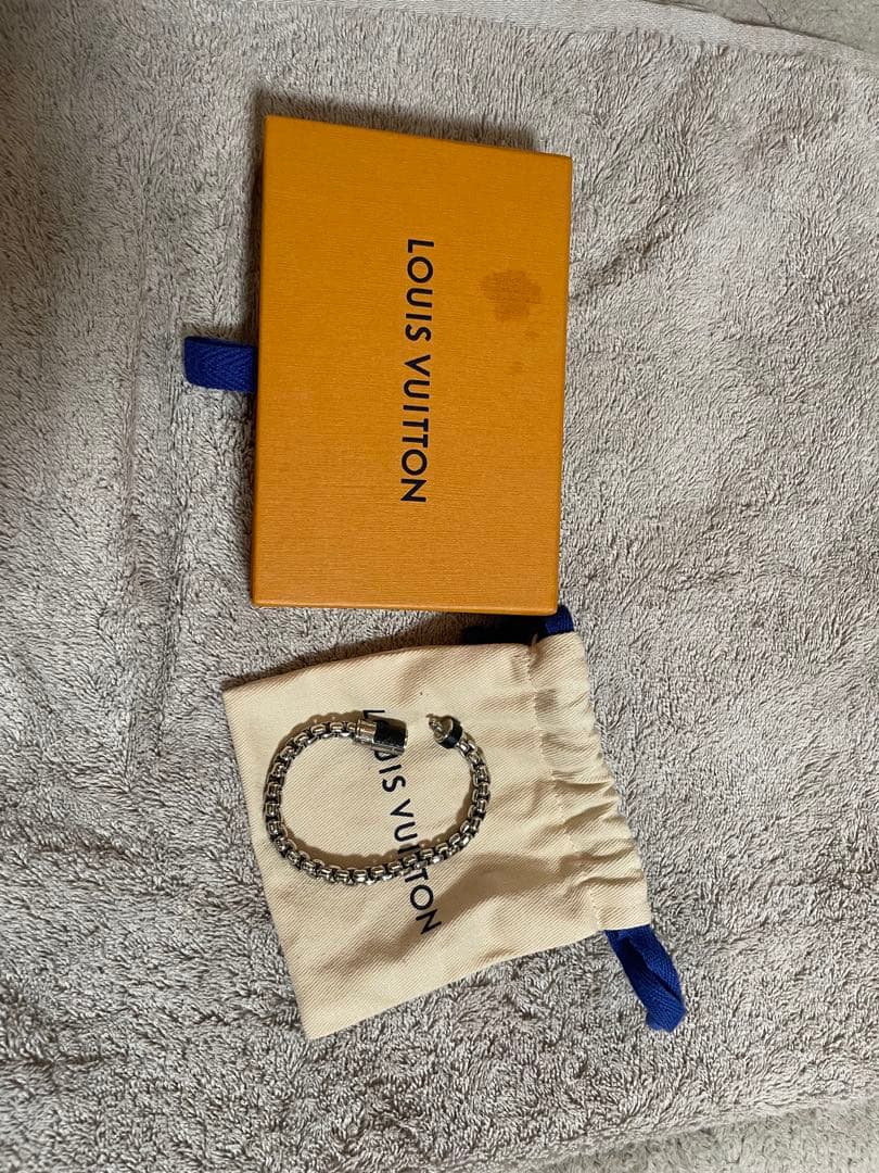 ナ*ツ様 LOUIS VUITTON ブレスレット 専用袋付き ナ*ツ様 LOUIS VUITTON ブレスレット 専用袋付き ナ*ツ様 LOUIS
