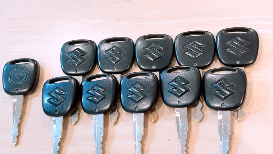t*u様 スズキ純正キーレス10個セット、MAZDA純正キーレス1個　(11個セ スズキ1ボタン・キーレスリモコン☆青色基盤限定☆純正同等品ジャック