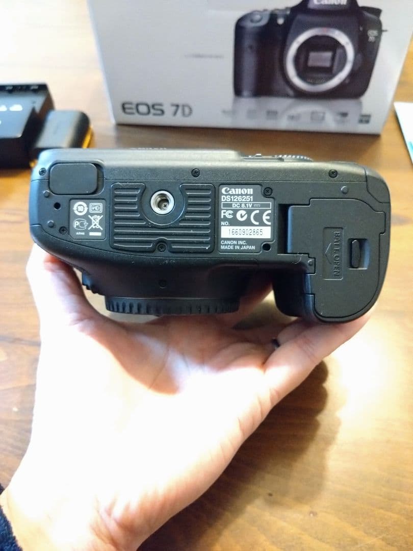 Canon EOS 7D デジタル一眼レフカメラ