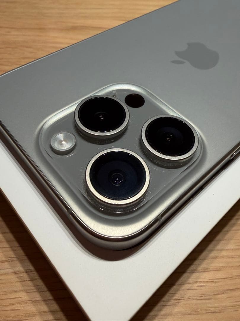 Phone 15 pro 256GB SIMフリー ナチュラルチタニウム