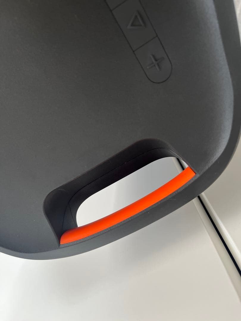JBL PARTY BOX 100ワイヤレススピーカー Bluetooth対応
