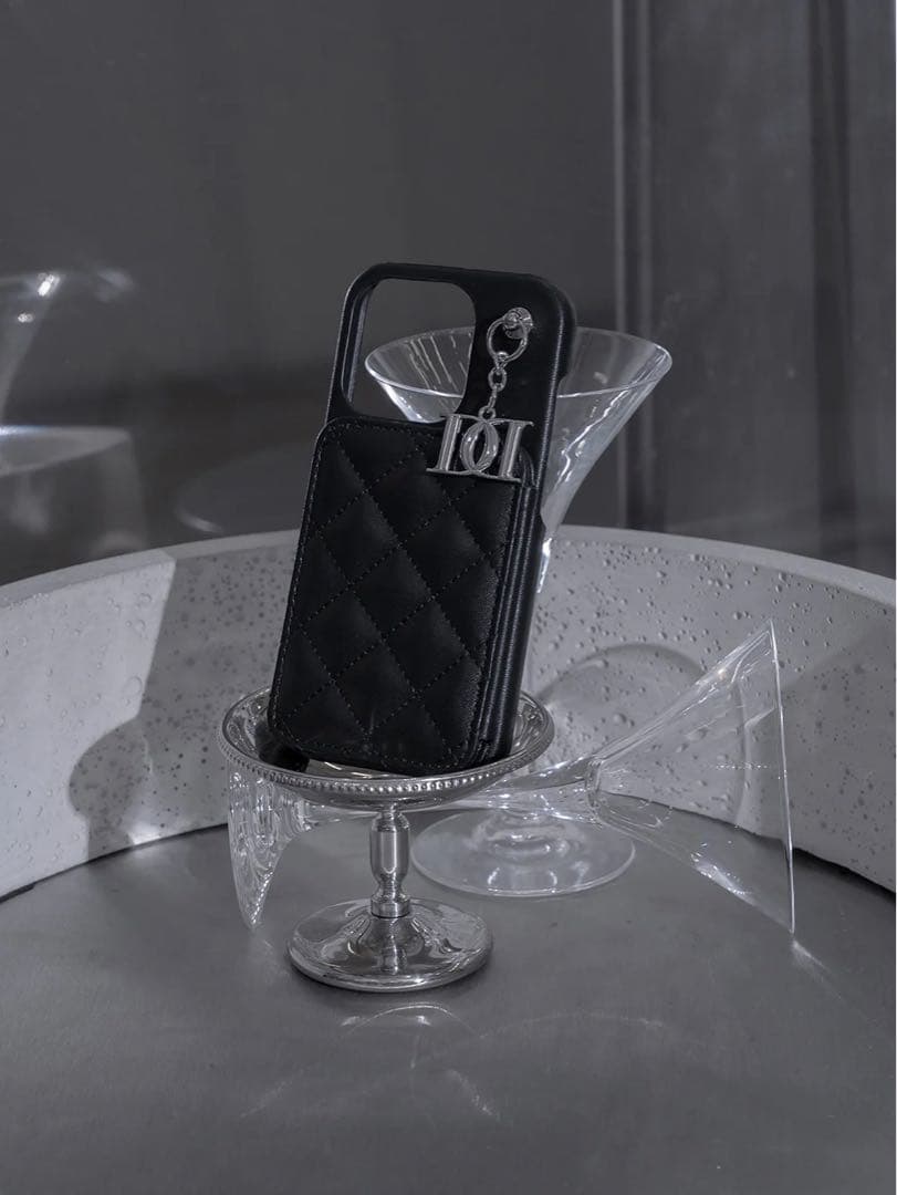 ダーリッチ　キルティングミラーDDチャームiPhoneケース 16pro ダーリッチ Darich キルティングミラーDDチャームiPhoneケース