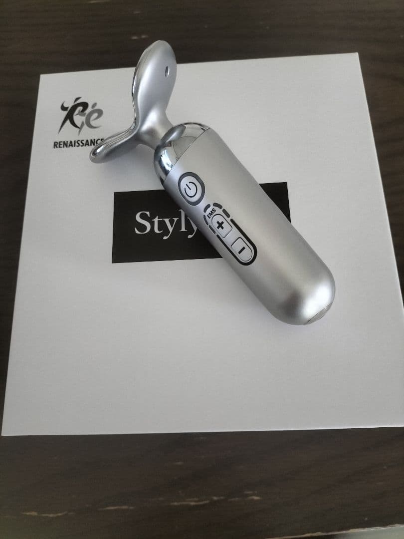 【美品】Styly Face　スタイリーフェイス　EMS美顔器 dinos（ディノス） スタイリーフェイス 美容 美顔器 EMS フェイス