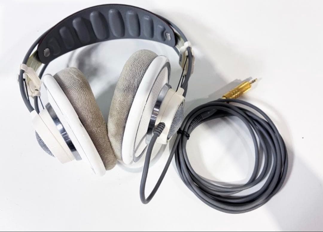 AKG オープン型ヘッドフォン K701 Made in Austria Amazon.co.jp: AKG オープン型ヘッドフォン K701【国内正規品】 : 家電