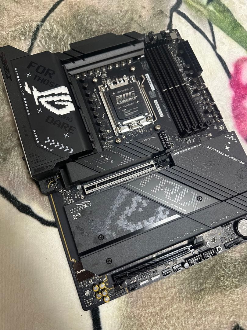 ASUS ROG STRIX X870-F GAMING WIFI マザーボード