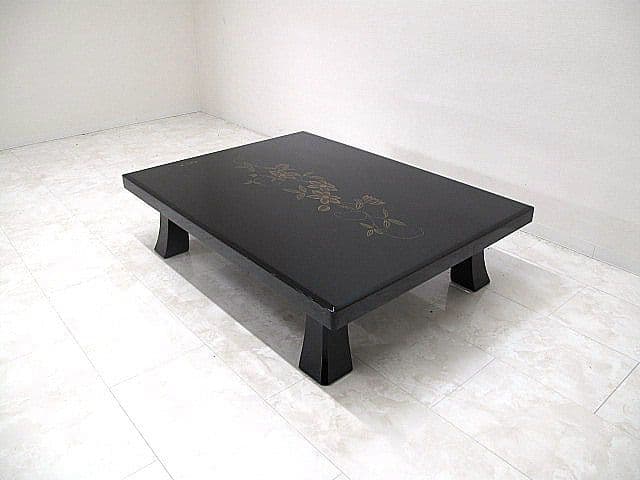 在銘 輪島塗 座卓 W121×D90.5×H31.5cm　蒔絵　センターテーブル 座卓 足の高さをソファーに合わせて、センターテーブルにも。両側石目