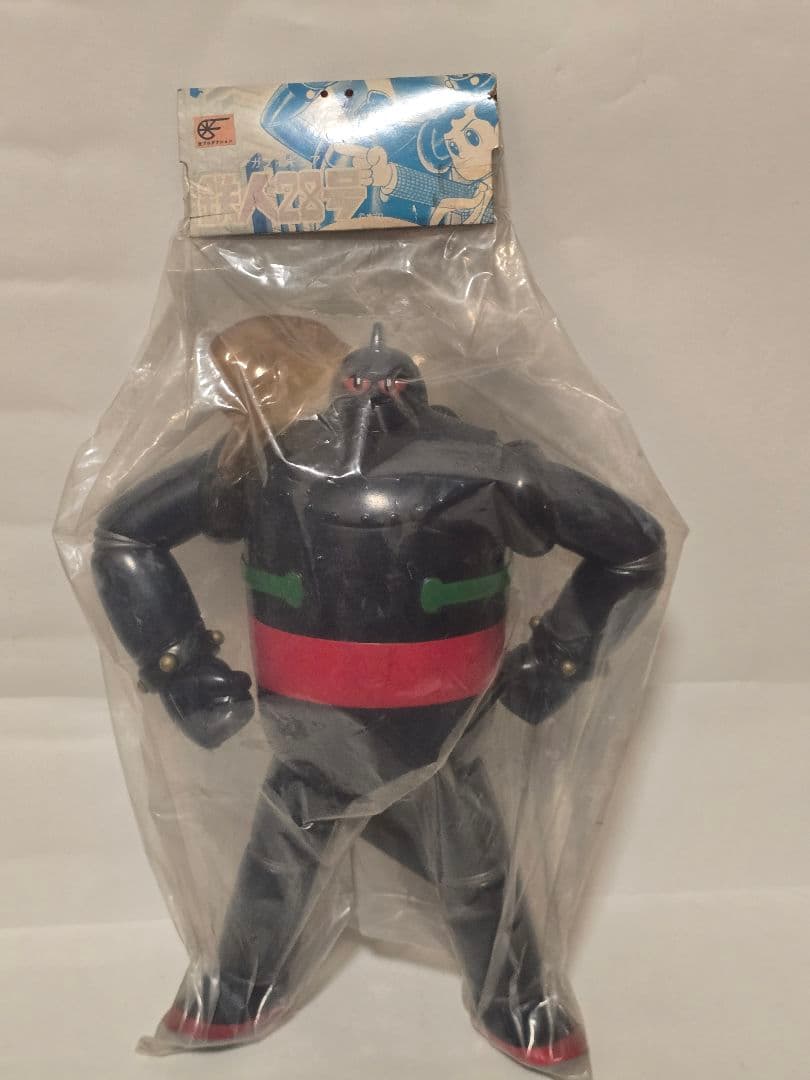 鉄人28号 ブラック 2003年当時物ソフビ 背中ロケット片側外れ有 未開封 2026年最新】鉄人28号 ソフビの人気アイテム - メルカリ