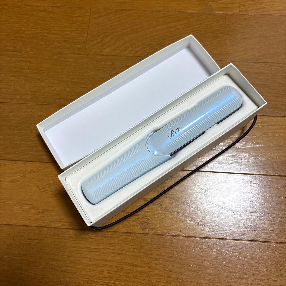値下げしました！！ 【新品未使用】リファ フィンガーアイロンST ホワイト リファフィンガーアイロン ST（ホワイト） ヘアアイロン 前髪アイロン
