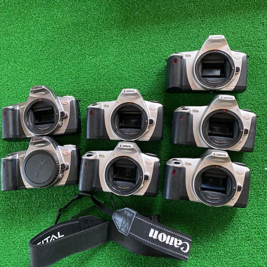 Canon EOSIII まとめ売り キヤノンの歴代名機5種がミニチュアで登場。バンダイの「ガシャポン