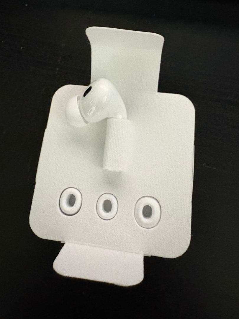AirPods本体 ホワイト 右耳のみ Apple 第3世代 右耳のみ Apple AirPods 片耳 純正 国内正規品 MME73J/A