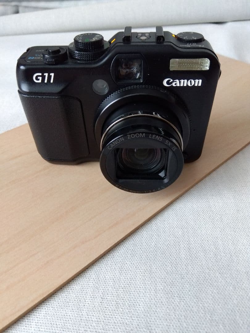 キヤノン PowerShot G11コンパクトデジカメ（充電器付）お値下げ!