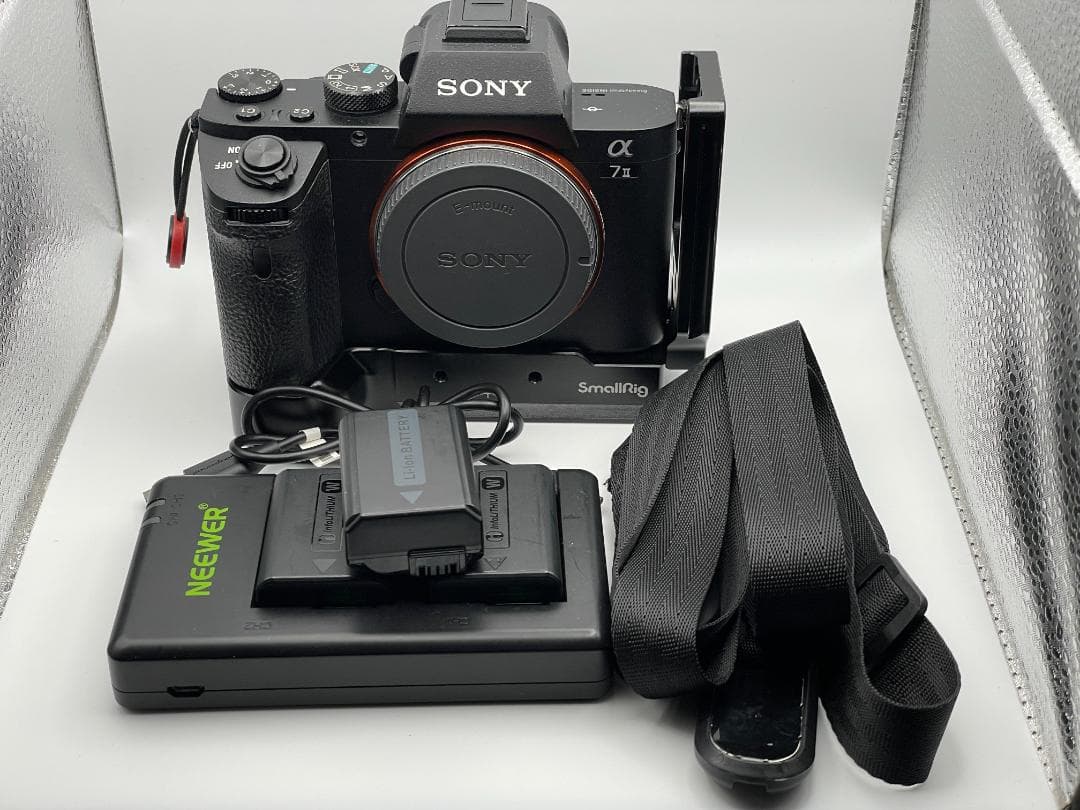 SONY α7II ILCE-7M2　ボディ【シャッター29,609回】 価格.com - SONY α7 II ILCE-7M2 ボディ 価格比較