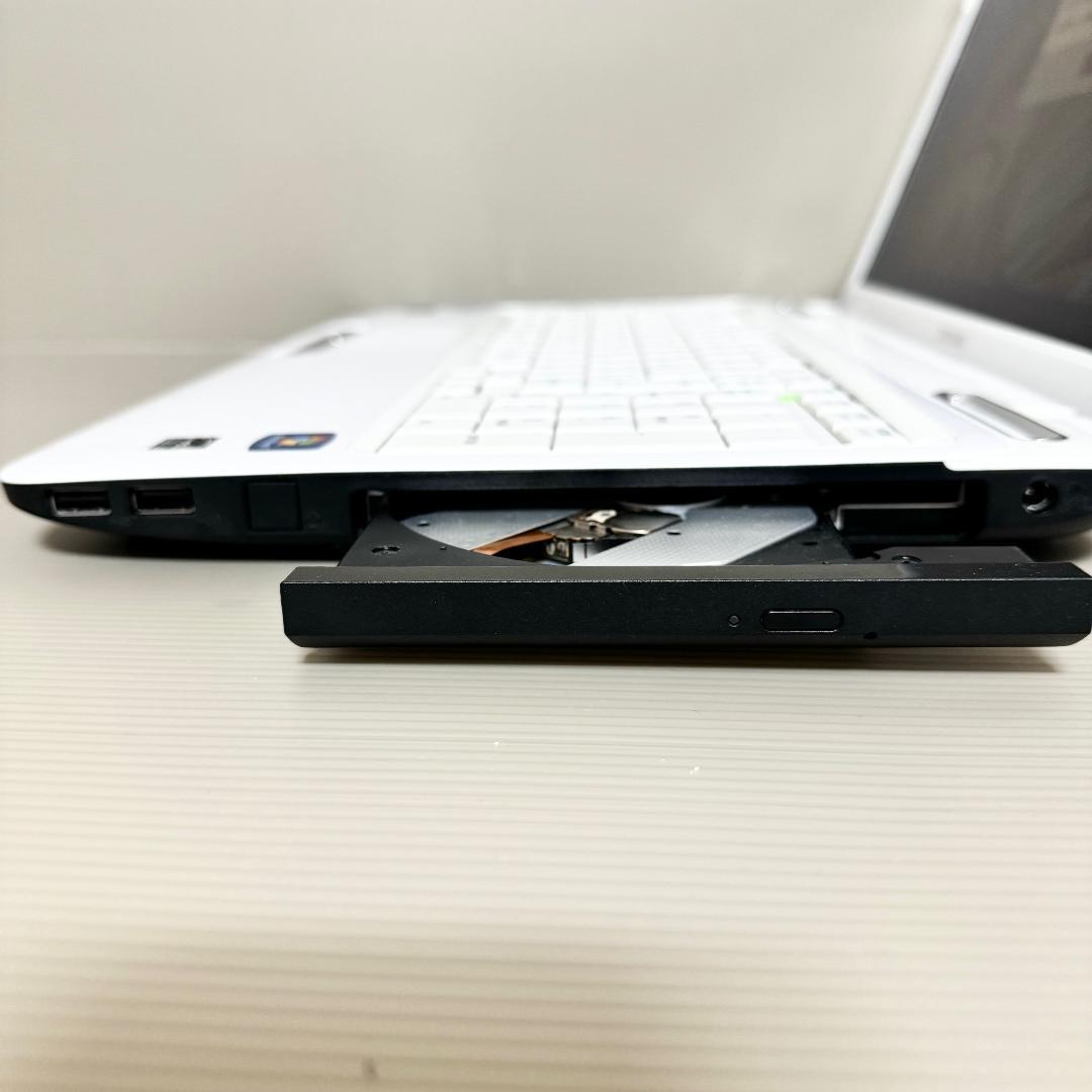 15.6インチ大画面　東芝Dynabook T351 　 Windows 11