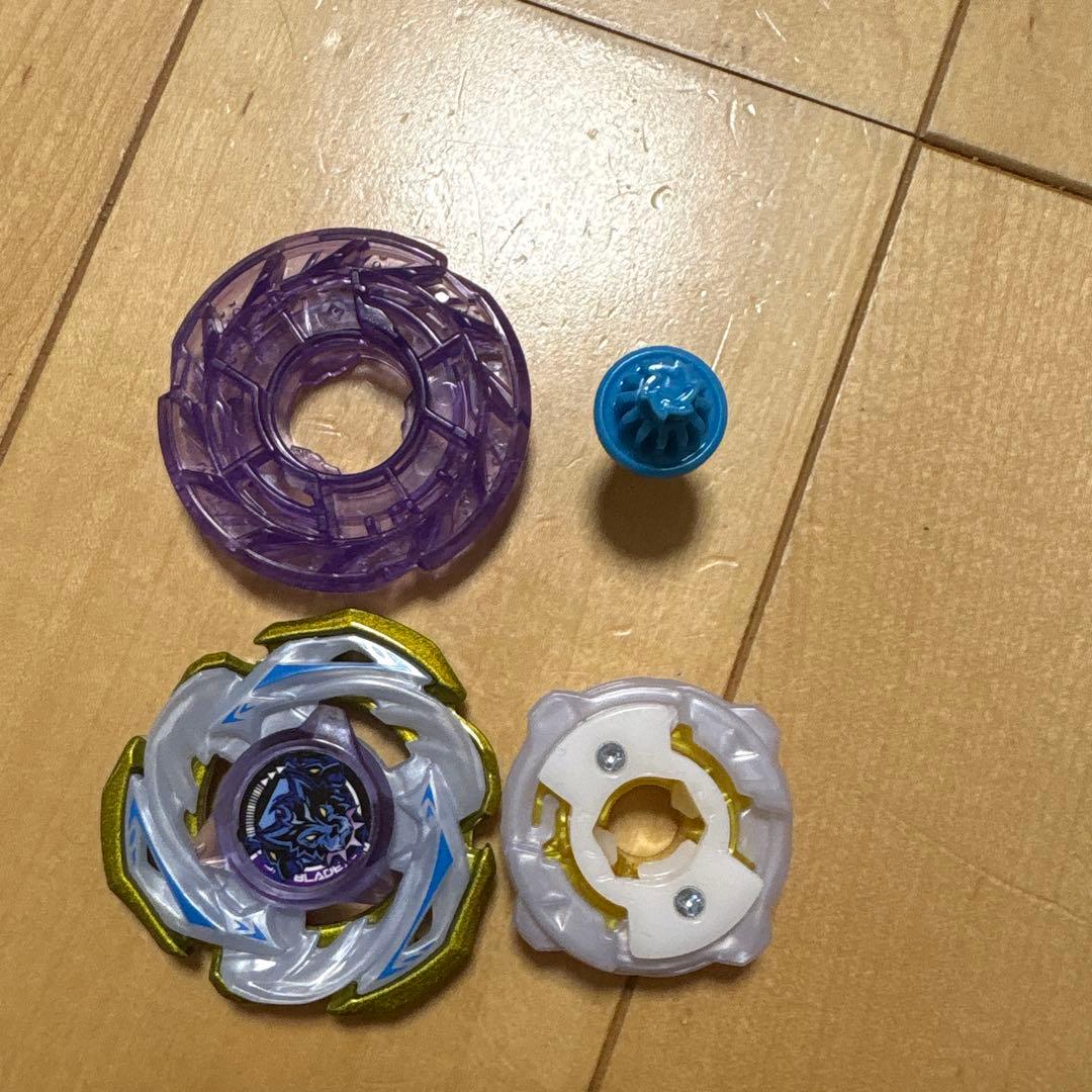 ベイブレードX ケルベウスボルトW4ー70 V ベイブレードX CX-00 ワルキューレボルトS4-70V メタルコート:ゴールド