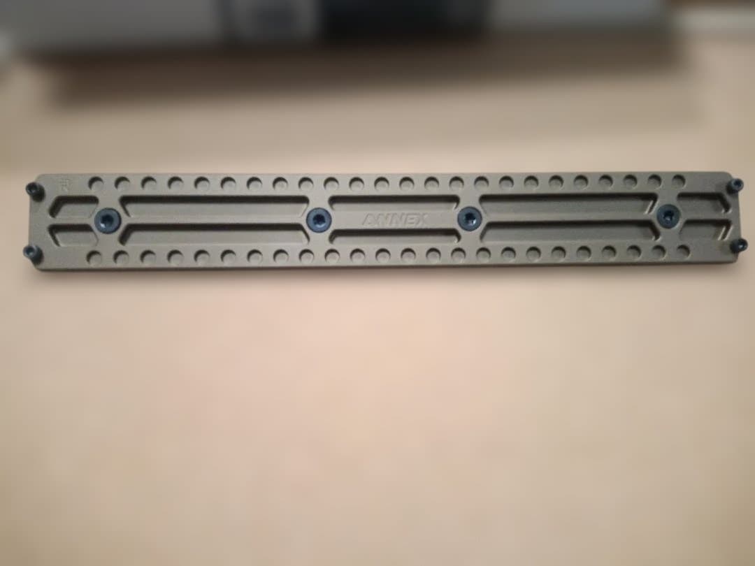 トイガン ANNEX Ultralight ARCA Swiss Rails ANNEX Arca Swiss - MLok Adapter Rail - LONG