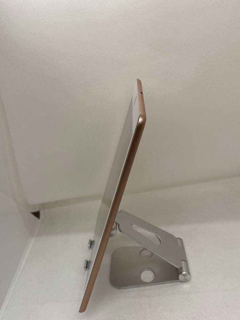 iPad 第6世代 32GB バッテリー83% HJMVR