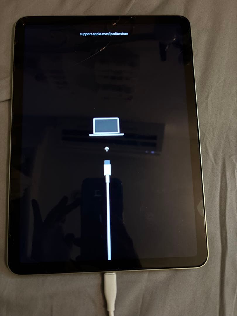 S*m様 iPad Air 第四世代　ジャンク品 848 iPad Air 第4世代 64GB A2072 ジャンク 新*！様 iPad Air 公式 第4