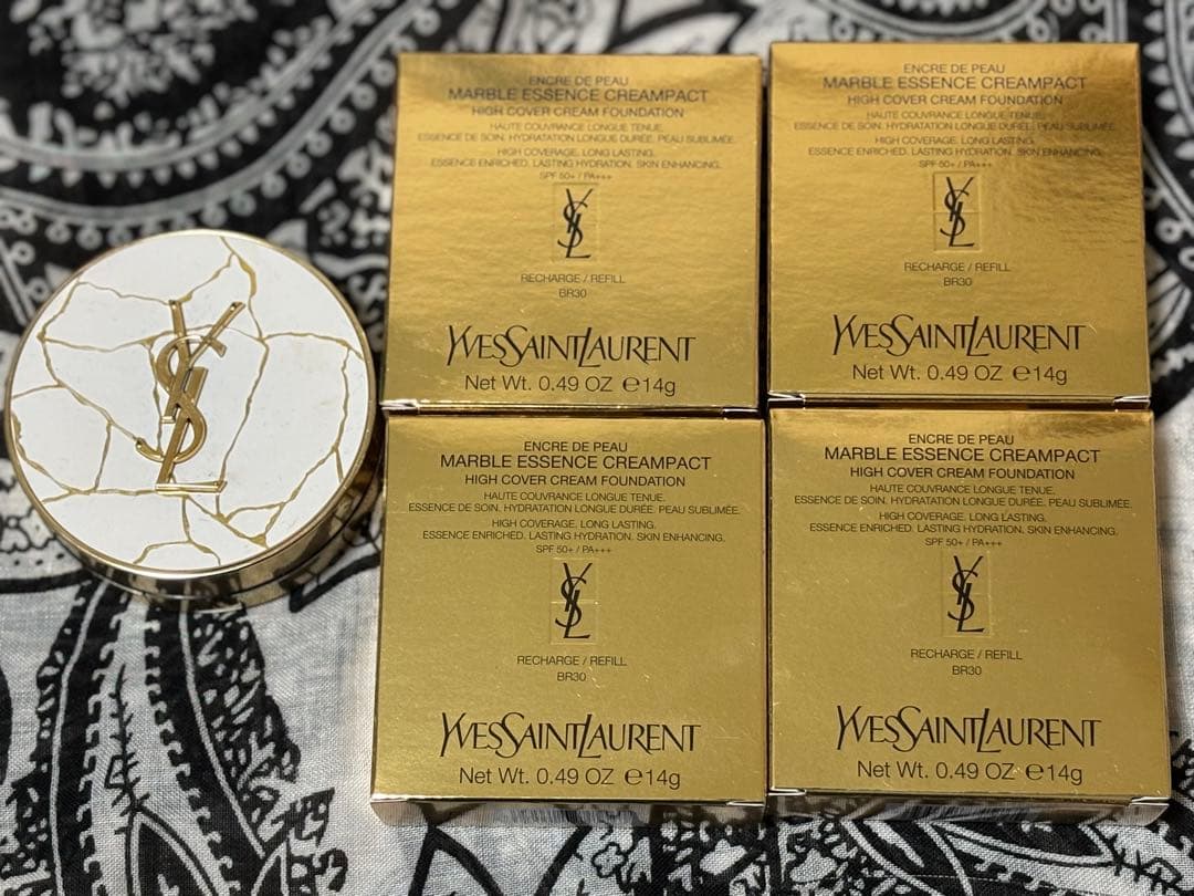 新品イヴ・サンローランマーブルエッセンスクリームパクトBR30 14g4個セット Yves Saint Laurent（イヴ・サンローラン） 並行輸入品 / イヴサン