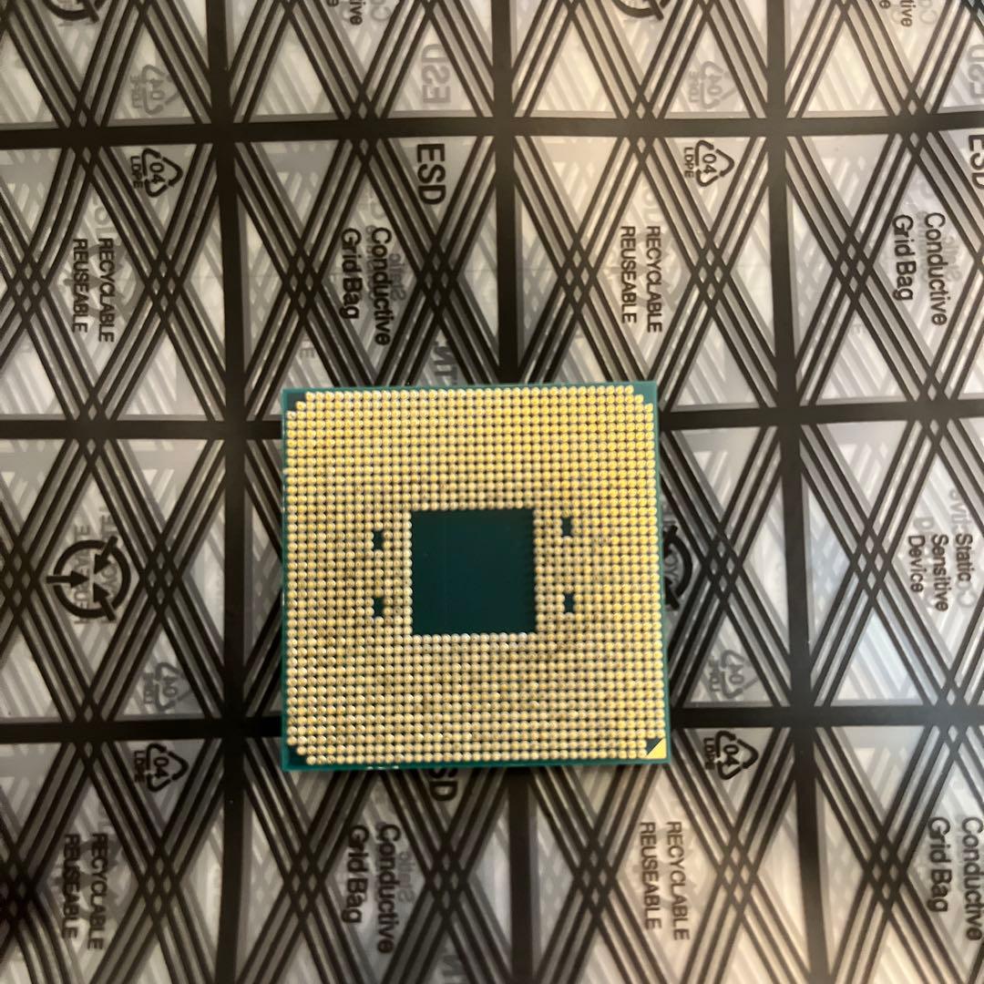 CPU AMD Ryzen 7 3700X CPU