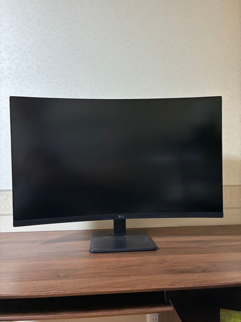 LG 31.5インチ フルHD 曲面モニター 32MR50C-B LGエレクトロニクス(LG) 32MR50C-B 31.5型 フルHD曲面ディスプレイ