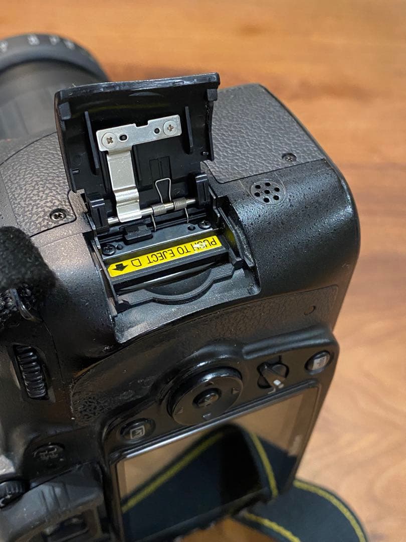 Nikon D90 デジタル一眼Tamron 100-300レンズ付 動作品 - メルカリ