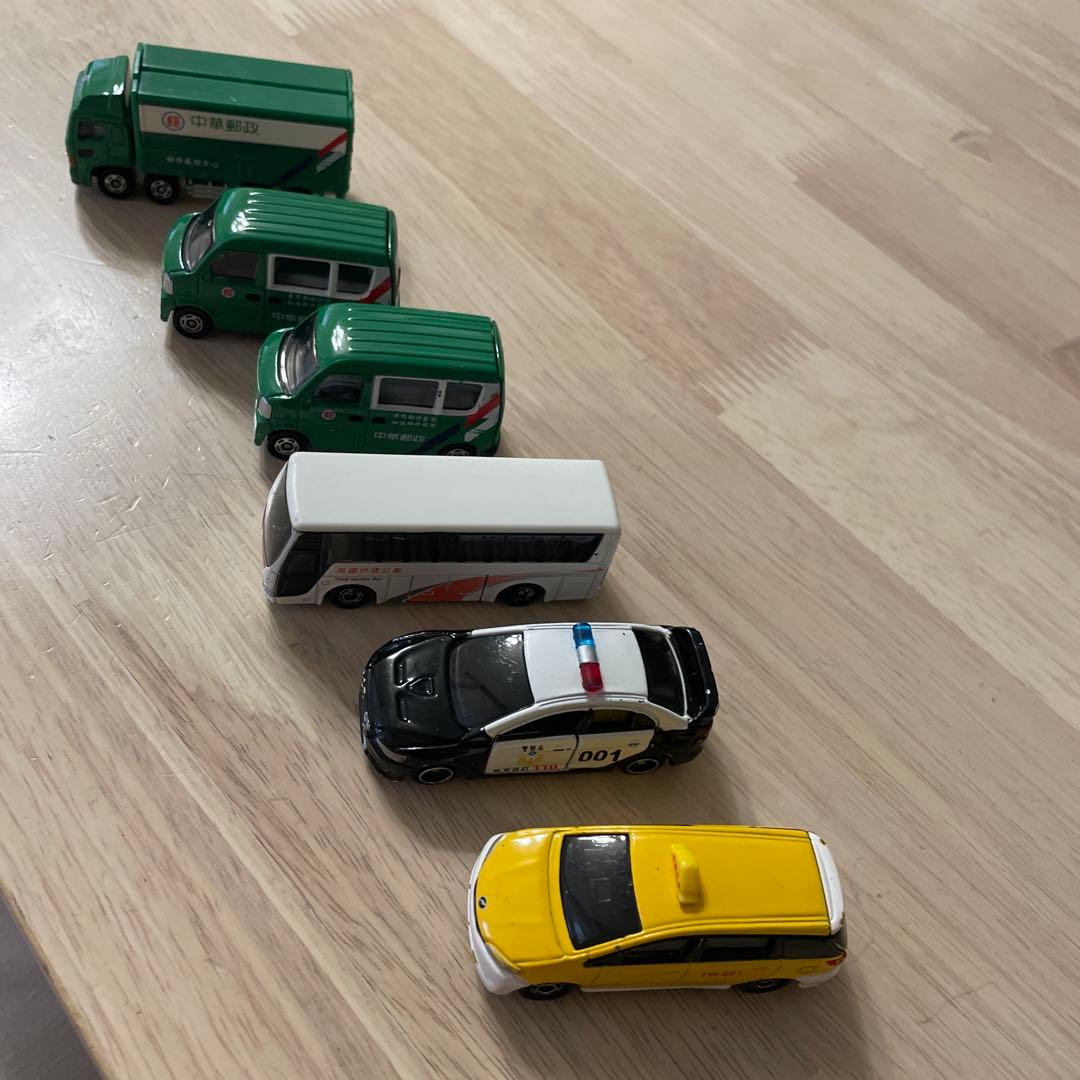 台湾限定トミカ 郵便車 高速バス パトカー タクシー 台湾限定トミカ 郵便車 高速バス パトカー タクシー - メルカリ