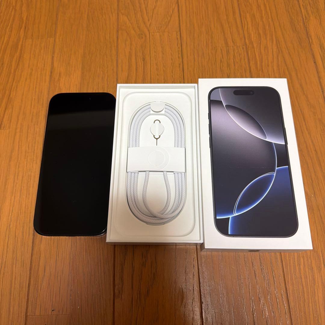hitomi【超美品】iPhone 16Pro 128GBブラックチタン iPhone Apple 16 Pro Max 512GB 黒 香港版 デュアルSIM 5G ブラック