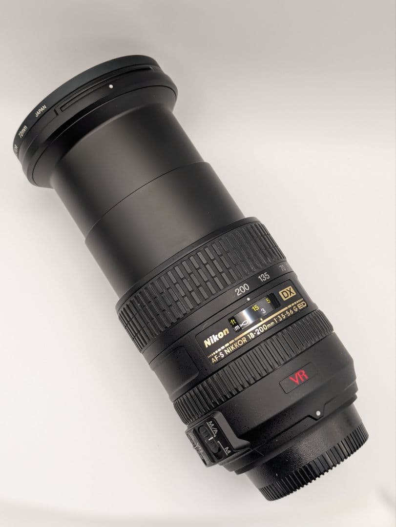 Nikon　AF-S 18-200mm3.5-5.6G ED VR